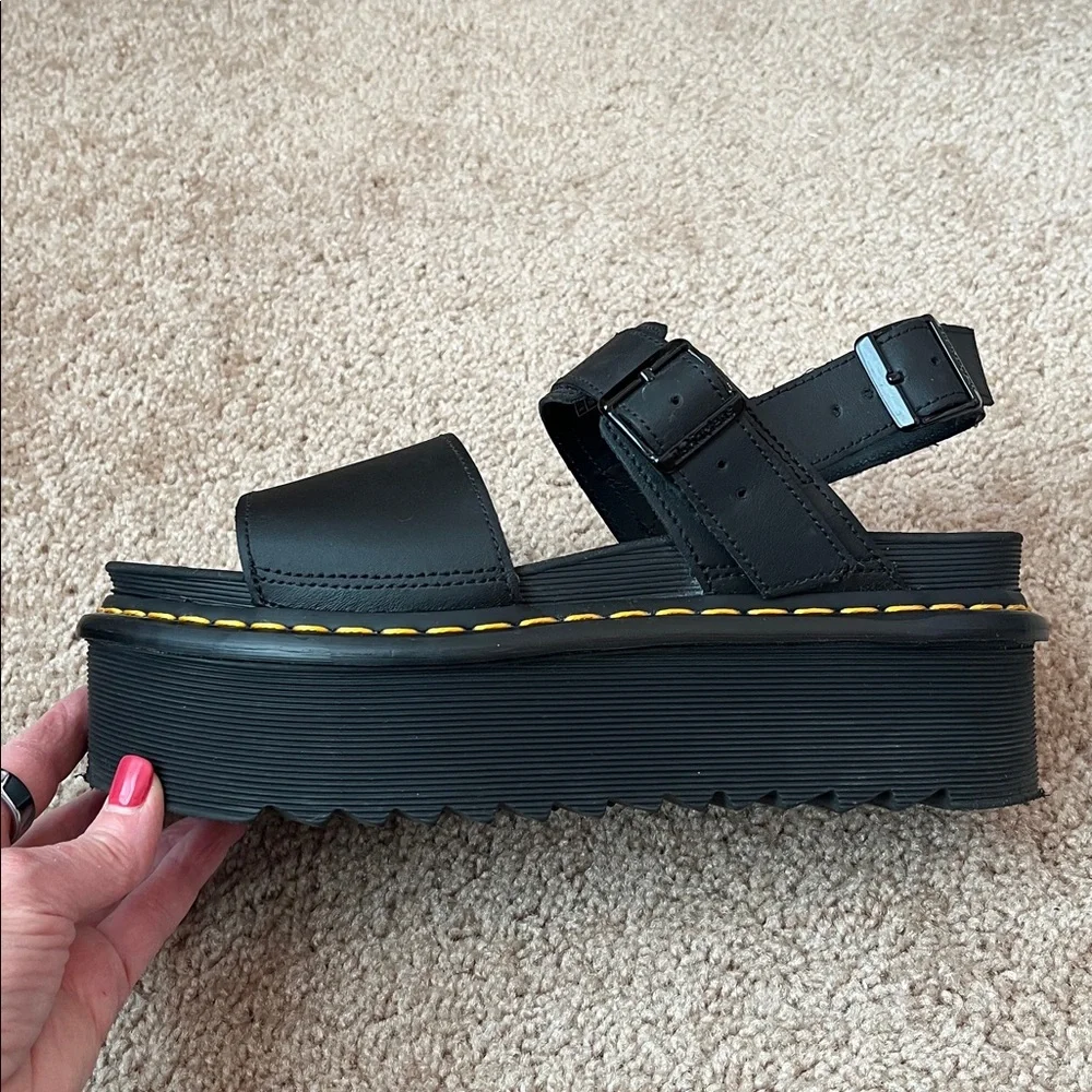 Dr. Martens Voss Quad Platform Sandals - Picture 4 of 13